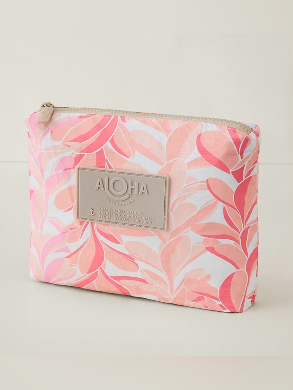 Aloha Collection Small Pouch 
🌺Lei Stand🌺